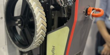 RobotPlusPlus Launches HighMate C20 Cleaning Robot at SMM 2024, Bringing Efficiency and Safety to the Maritime Industry